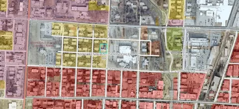 402 W Center Ave, Springdale, AR 72764