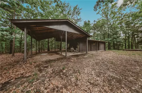 Exterior - 648 De Queen Lake Rd, De Queen, AR 71832 photo 7 of 9