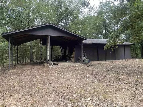 Exterior - 648 De Queen Lake Rd, De Queen, AR 71832 photo 9 of 9