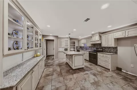 Kitchen - 648 De Queen Lake Rd, De Queen, AR 71832 photo 1 of 4