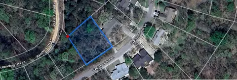 8 Cypress Point Ln, Holiday Island, AR 72631