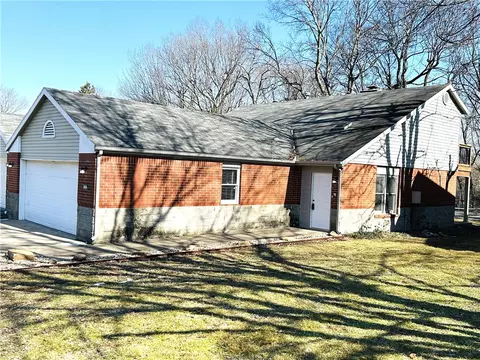 2062 N Kantz Ln, Fayetteville, AR 72703