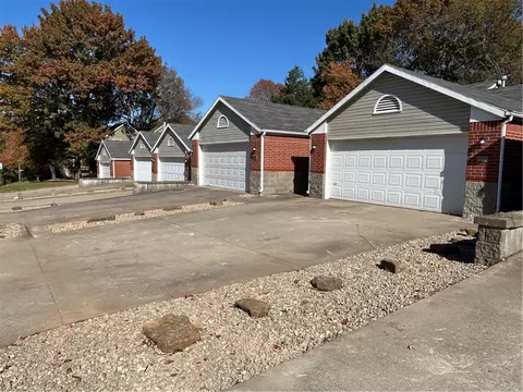 2072 N Kantz Ln, Fayetteville, AR 72703