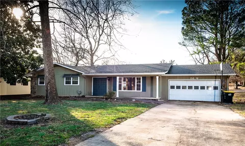 26 Ozark Dr, Harrison, AR 72601