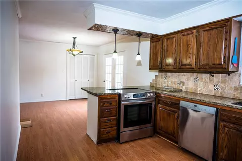 Kitchen - 26 Ozark Dr, Harrison, AR 72601 photo 3 of 4