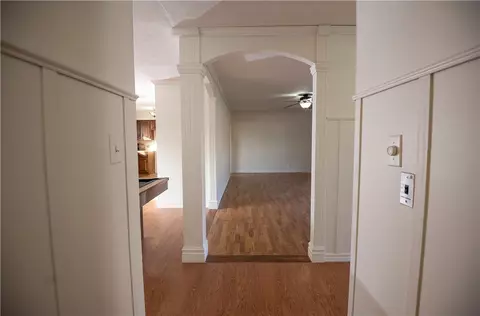 Entry Way - 26 Ozark Dr, Harrison, AR 72601 photo 2 of 3