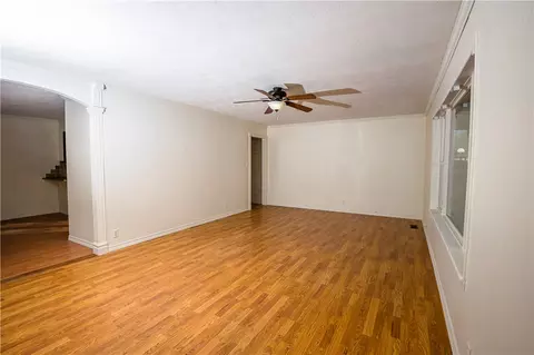 Living - 26 Ozark Dr, Harrison, AR 72601 photo 2 of 4