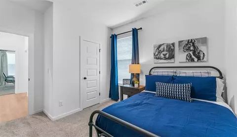 Bedroom - 5399 Nicolas Ave, Springdale, AR 72762 photo 2 of 4