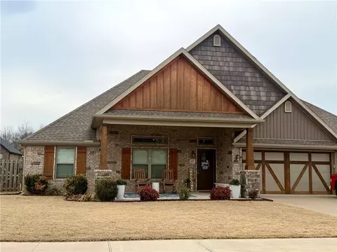 447 Payton Pl, Farmington, AR 72730