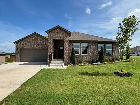 516 Greer St, Pea Ridge, AR 72751