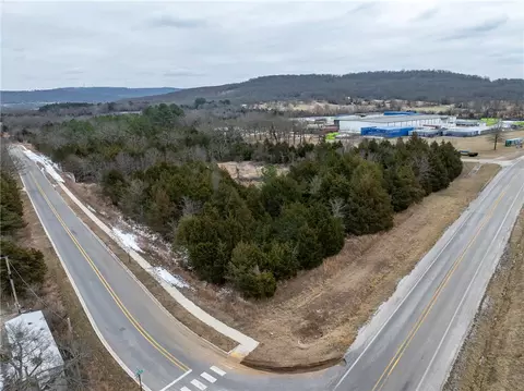 S City Lake Road, Fayetteville, AR 72701