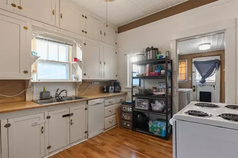 Kitchen - 113 S Rust Ave, Gentry, AR 72734 photo 1 of 1