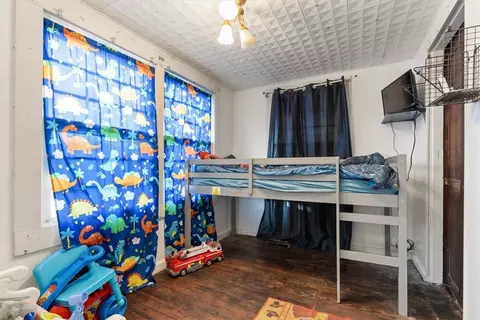 Bedroom - 113 S Rust Ave, Gentry, AR 72734 photo 1 of 3
