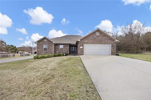 2708 N Mobile Ave, Russellville, AR 72802