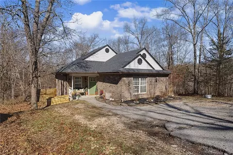 7 Netherton Ln, Bella Vista, AR 72715