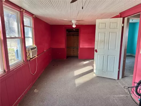 Bedroom - 620 S Maple St, Harrison, AR 72601 photo 1 of 2