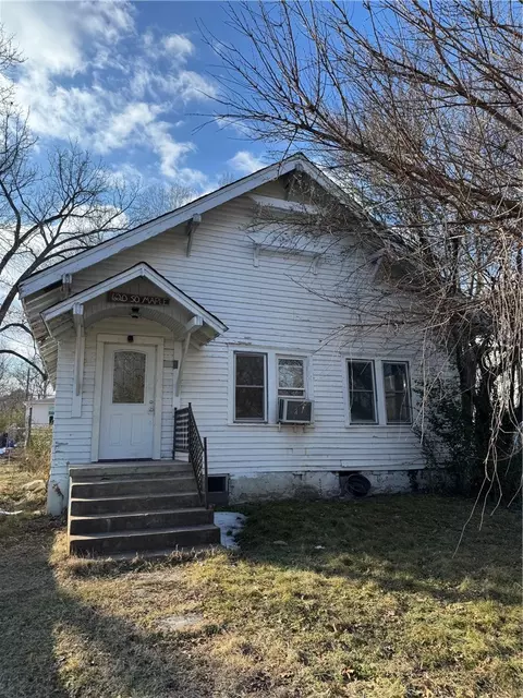 620 S Maple St, Harrison, AR 72601