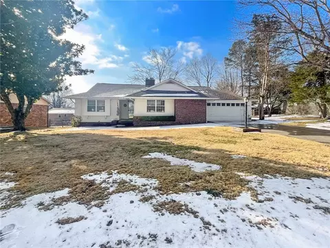 1504 Ridgepark, Harrison, AR 72601 photo 2