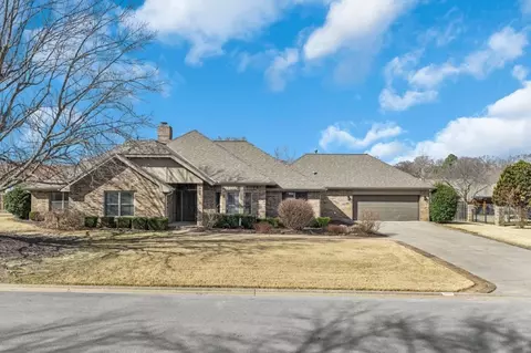 209 El Contento Dr, Bentonville, AR 72712