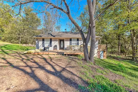 106 Hillside Dr, Huntsville, AR 72740