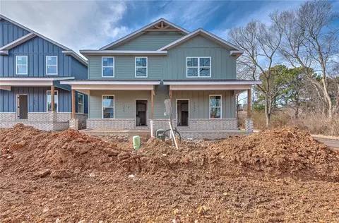 1356 S Yampa Bnd, Fayetteville, AR 72701