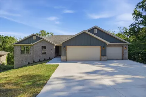 38 Loftus Dr, Bella Vista, AR 72714
