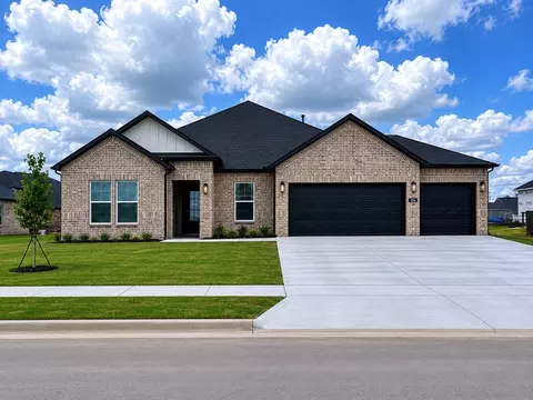 569 Chalynn St, Tontitown, AR 72762