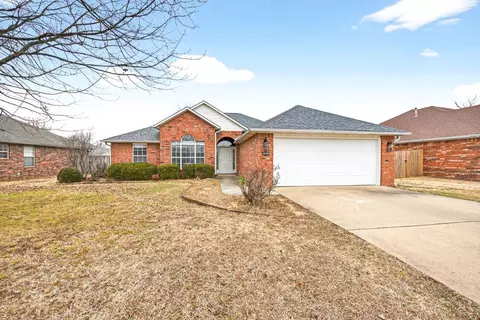 1804 SW Spruce Rd, Bentonville, AR 72713