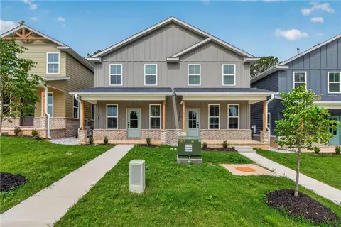 1380 S Yampa Bnd, Fayetteville, AR 72701