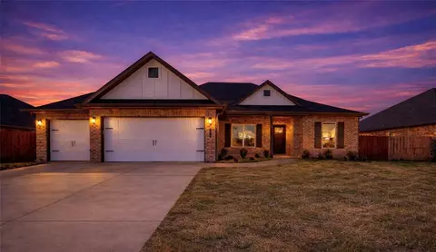 879 Budrio Ave, Tontitown, AR 72762