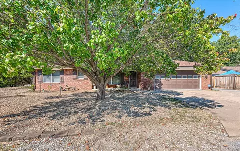 66 Wentworth Dr, Bella Vista, AR 72715