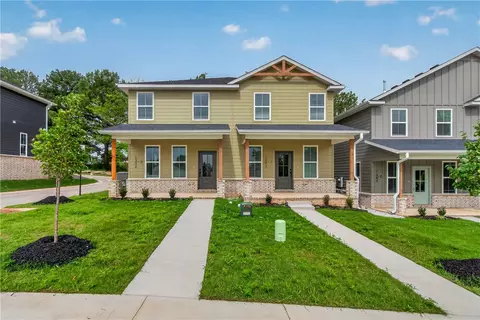 1392 1398 S Yampa Bnd, Fayetteville, AR 72701