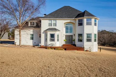 4302 Ashley Ln, Fayetteville, AR 72701