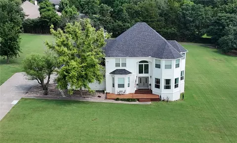 4302 Ashley Ln, Fayetteville, AR 72701