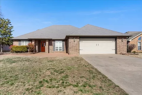 3603 W Hemlock St, Rogers, AR 72756