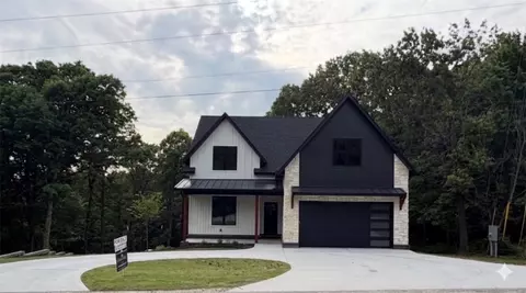 2453 N Double Springs Rd, Fayetteville, AR 72704