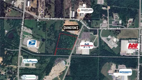 S Industrial Drive, Fayetteville, AR 72701