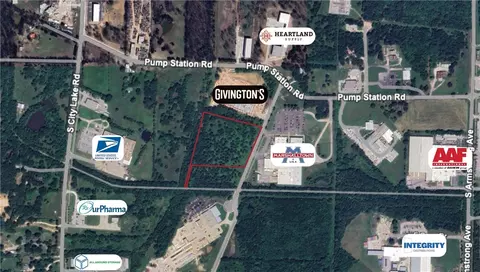 S Industrial Drive, Fayetteville, AR 72701