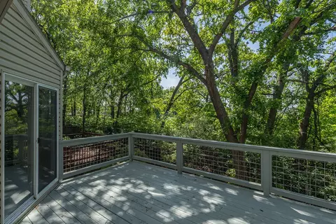 2411 N Bronze Tree Dr, Fayetteville, AR 72703