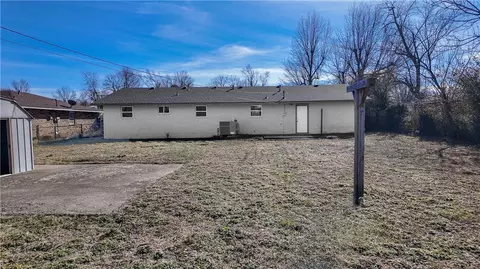Exterior - 2014 Dee Ave, Springdale, AR 72762 photo 7 of 7
