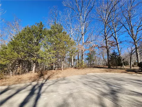 Stonehedge Drive, Harrison, AR 72601