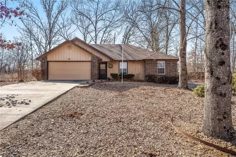 22 Harborough Dr, Bella Vista, AR 72714