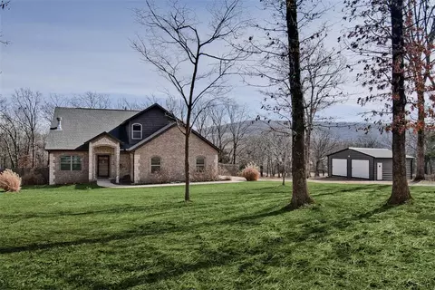 12940 Butler Rd, Prairie Grove, AR 72753