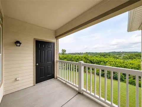 4254 Meadow Creek Cir, Fayetteville, AR 72703