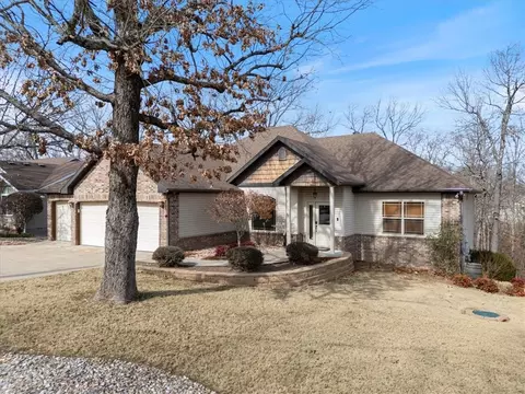 58 Sidlaw Hills Dr, Bella Vista, AR 72715