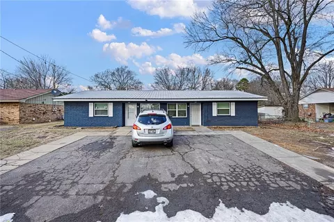 811 813 M St, Russellville, AR 72801