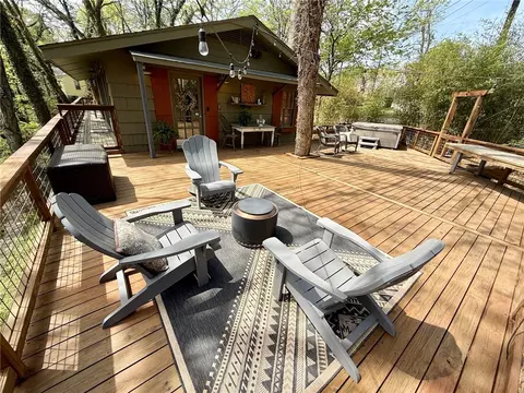 60 Crescent Dr, Eureka Springs, AR 72632