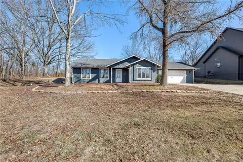 19 Coalburn Cir, Bella Vista, AR 72715