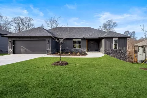 13 Kirkcolm Dr, Bella Vista, AR 72715