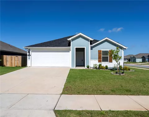 302 E Seville St, Siloam Springs, AR 72761